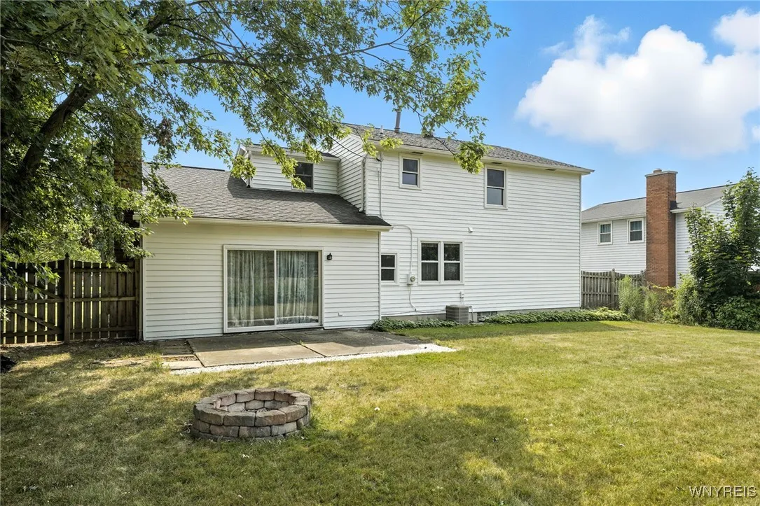 292 Oakbrook Drive, Amherst, New York 14221, Amherst, New York 14221, 3 Bedrooms Bedrooms, 11 Rooms Rooms,2 BathroomsBathrooms,Residential,Closed,292 Oakbrook Drive, Amherst, New York 14221,0,B1629356