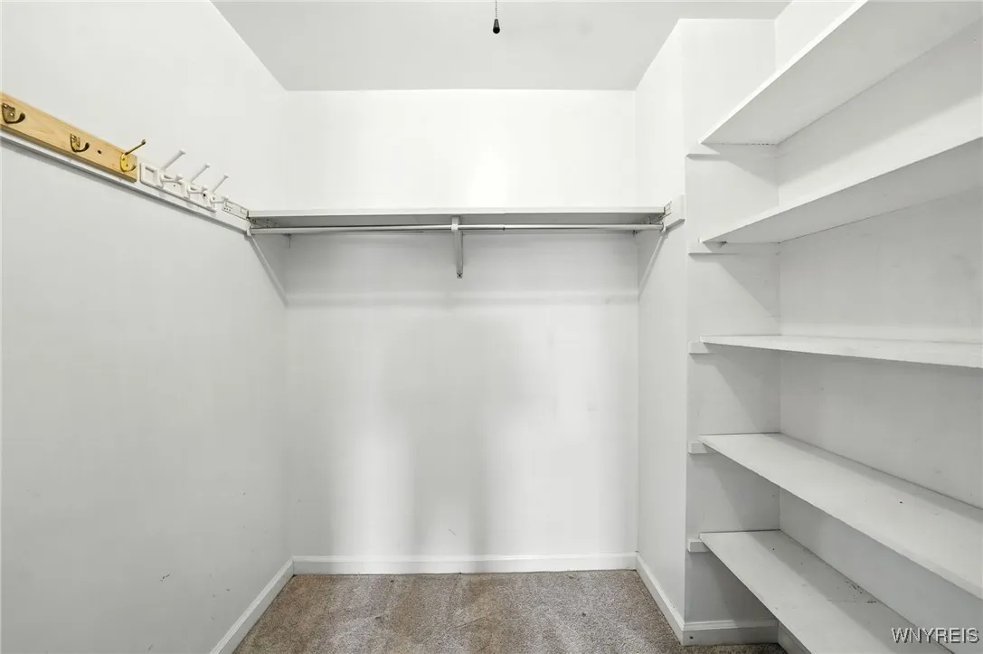 292 Oakbrook Drive, Amherst, New York 14221, Amherst, New York 14221, 3 Bedrooms Bedrooms, 11 Rooms Rooms,2 BathroomsBathrooms,Residential,Closed,292 Oakbrook Drive, Amherst, New York 14221,0,B1629356