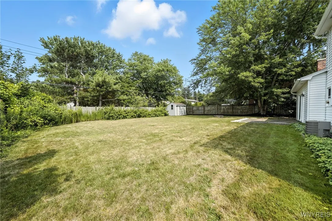 292 Oakbrook Drive, Amherst, New York 14221, Amherst, New York 14221, 3 Bedrooms Bedrooms, 11 Rooms Rooms,2 BathroomsBathrooms,Residential,Closed,292 Oakbrook Drive, Amherst, New York 14221,0,B1629356