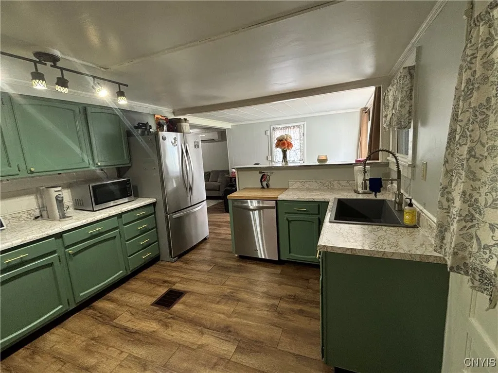 9 Galatia Street, Marathon, New York 13803, Marathon, New York 13803, 2 Bedrooms Bedrooms, 6 Rooms Rooms,2 BathroomsBathrooms,Residential,Closed,9 Galatia Street, Marathon, New York 13803,0,S1629441