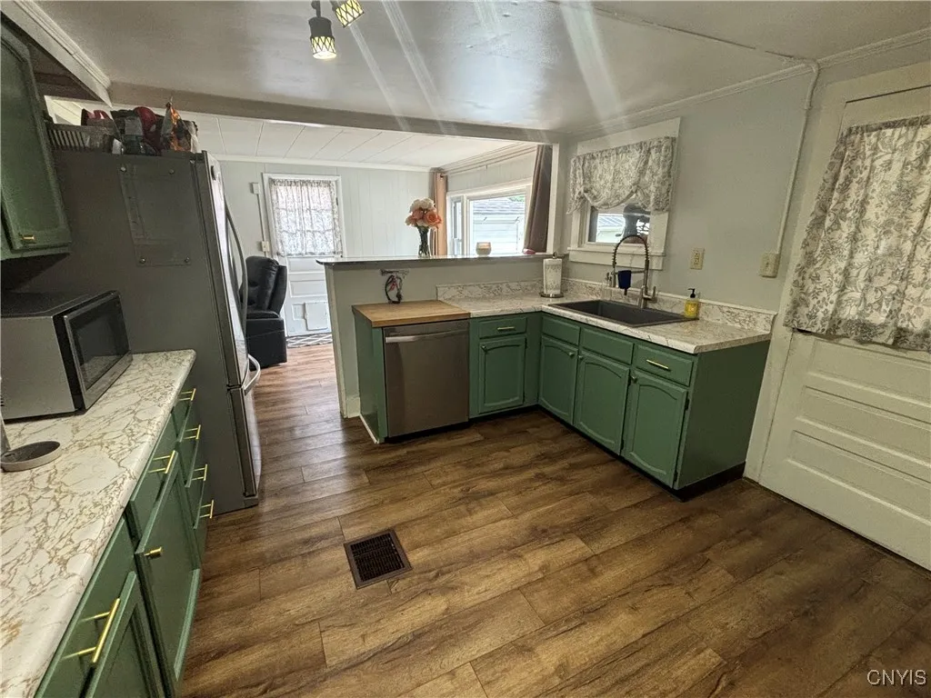 9 Galatia Street, Marathon, New York 13803, Marathon, New York 13803, 2 Bedrooms Bedrooms, 6 Rooms Rooms,2 BathroomsBathrooms,Residential,Closed,9 Galatia Street, Marathon, New York 13803,0,S1629441