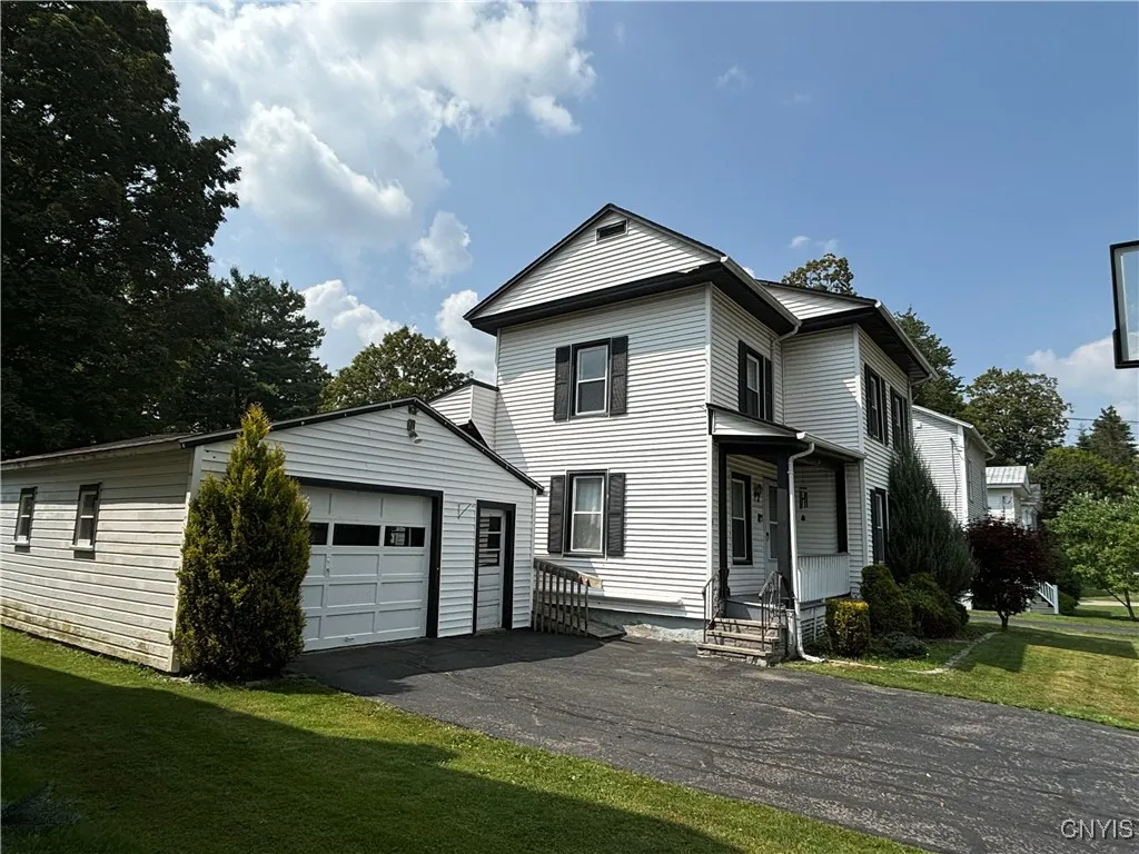 9 Galatia Street, Marathon, New York 13803, Marathon, New York 13803, 2 Bedrooms Bedrooms, 6 Rooms Rooms,2 BathroomsBathrooms,Residential,Closed,9 Galatia Street, Marathon, New York 13803,0,S1629441