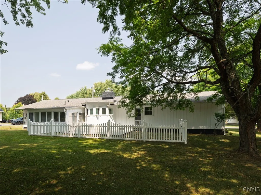 465 Bugbee Drive, Watertown City, New York 13601, Watertown City, New York 13601, 3 Bedrooms Bedrooms, 6 Rooms Rooms,1 BathroomBathrooms,Residential,For Sale,465 Bugbee Drive, Watertown City, New York 13601,0,S1629319