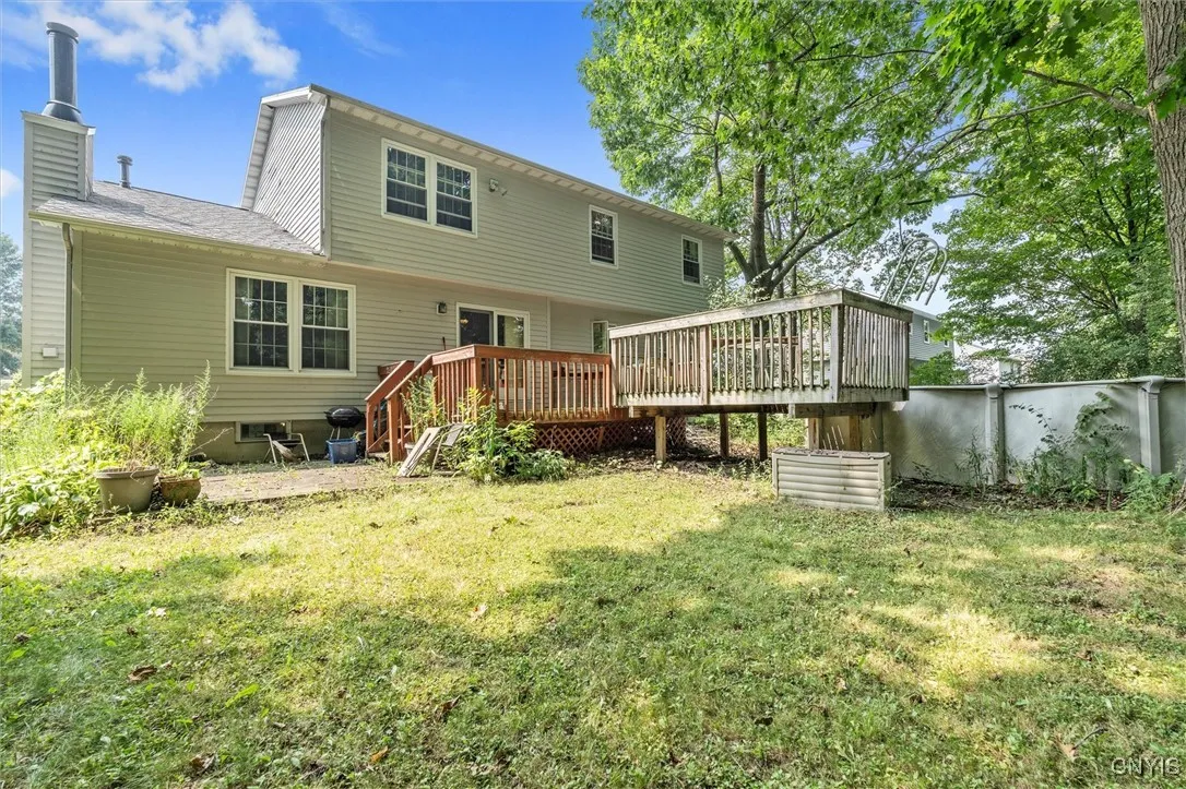 6044 Singletree Lane, Dewitt, New York 13078, De Witt, New York 13078, 4 Bedrooms Bedrooms, 12 Rooms Rooms,2 BathroomsBathrooms,Residential,For Sale,6044 Singletree Lane, Dewitt, New York 13078,0,S1629453