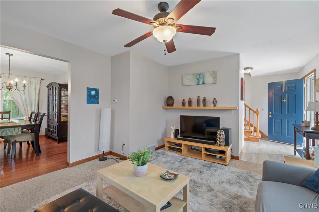 6044 Singletree Lane, Dewitt, New York 13078, De Witt, New York 13078, 4 Bedrooms Bedrooms, 12 Rooms Rooms,2 BathroomsBathrooms,Residential,For Sale,6044 Singletree Lane, Dewitt, New York 13078,0,S1629453
