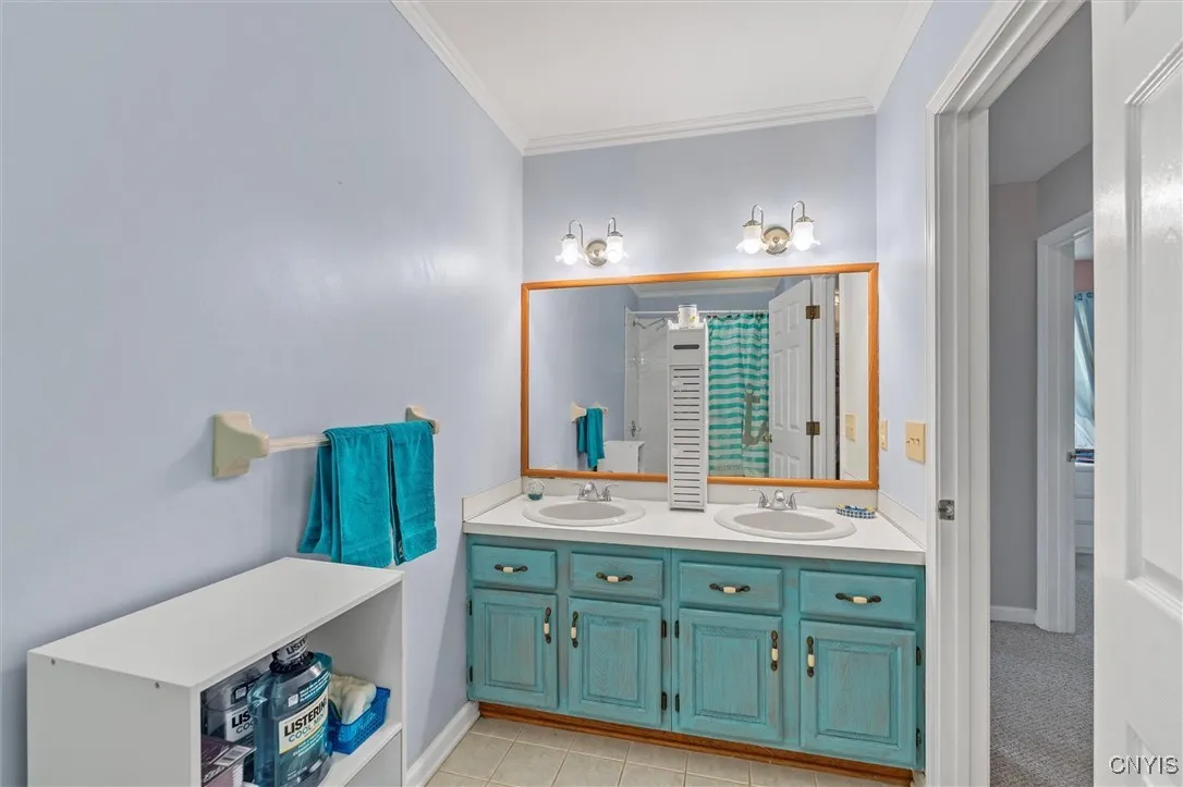6044 Singletree Lane, Dewitt, New York 13078, De Witt, New York 13078, 4 Bedrooms Bedrooms, 12 Rooms Rooms,2 BathroomsBathrooms,Residential,For Sale,6044 Singletree Lane, Dewitt, New York 13078,0,S1629453
