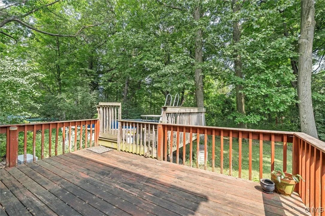 6044 Singletree Lane, Dewitt, New York 13078, De Witt, New York 13078, 4 Bedrooms Bedrooms, 12 Rooms Rooms,2 BathroomsBathrooms,Residential,For Sale,6044 Singletree Lane, Dewitt, New York 13078,0,S1629453