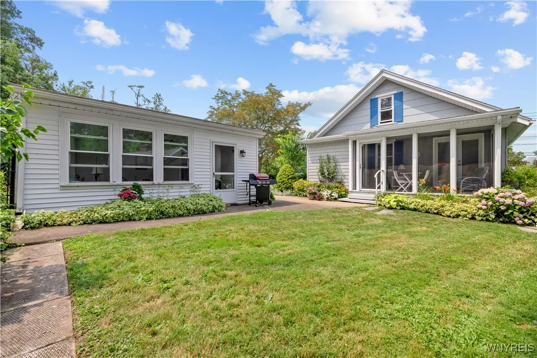 7173 Erie Road, Evans, New York 14047, Evans, New York 14047, 3 Bedrooms Bedrooms, 8 Rooms Rooms,3 BathroomsBathrooms,Residential,Closed,7173 Erie Road, Evans, New York 14047,0,B1629164