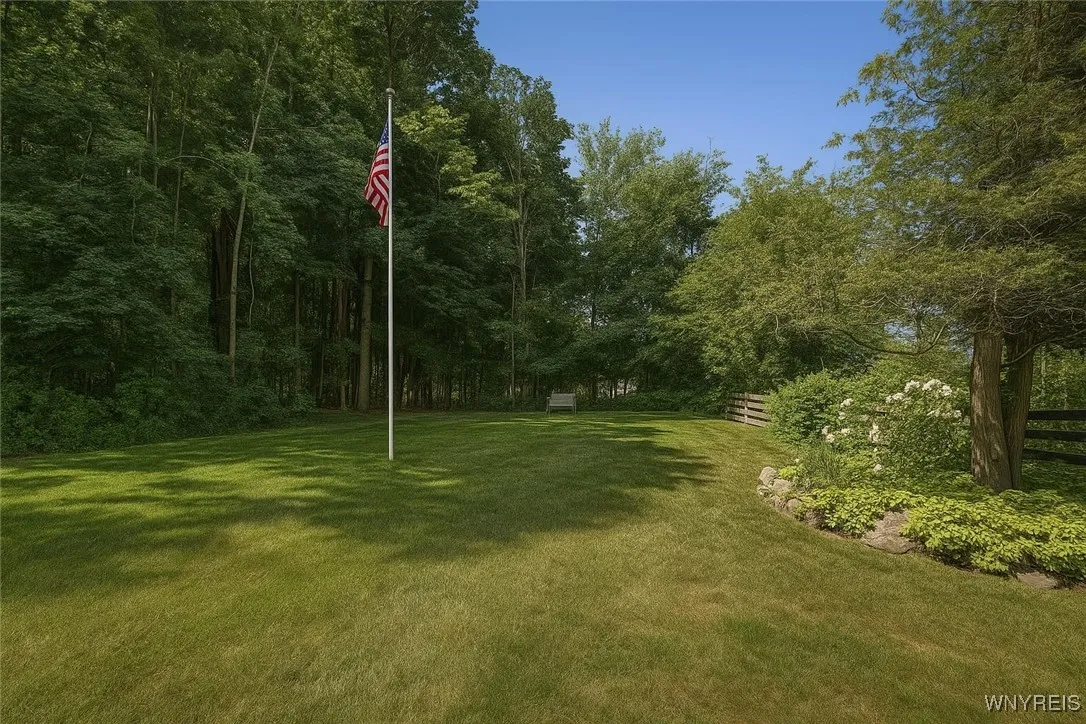 7173 Erie Road, Evans, New York 14047, Evans, New York 14047, 3 Bedrooms Bedrooms, 8 Rooms Rooms,3 BathroomsBathrooms,Residential,Closed,7173 Erie Road, Evans, New York 14047,0,B1629164