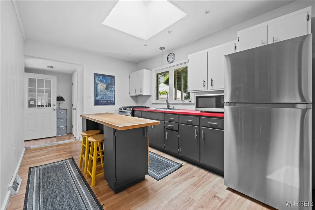 7173 Erie Road, Evans, New York 14047, Evans, New York 14047, 3 Bedrooms Bedrooms, 8 Rooms Rooms,3 BathroomsBathrooms,Residential,Closed,7173 Erie Road, Evans, New York 14047,0,B1629164