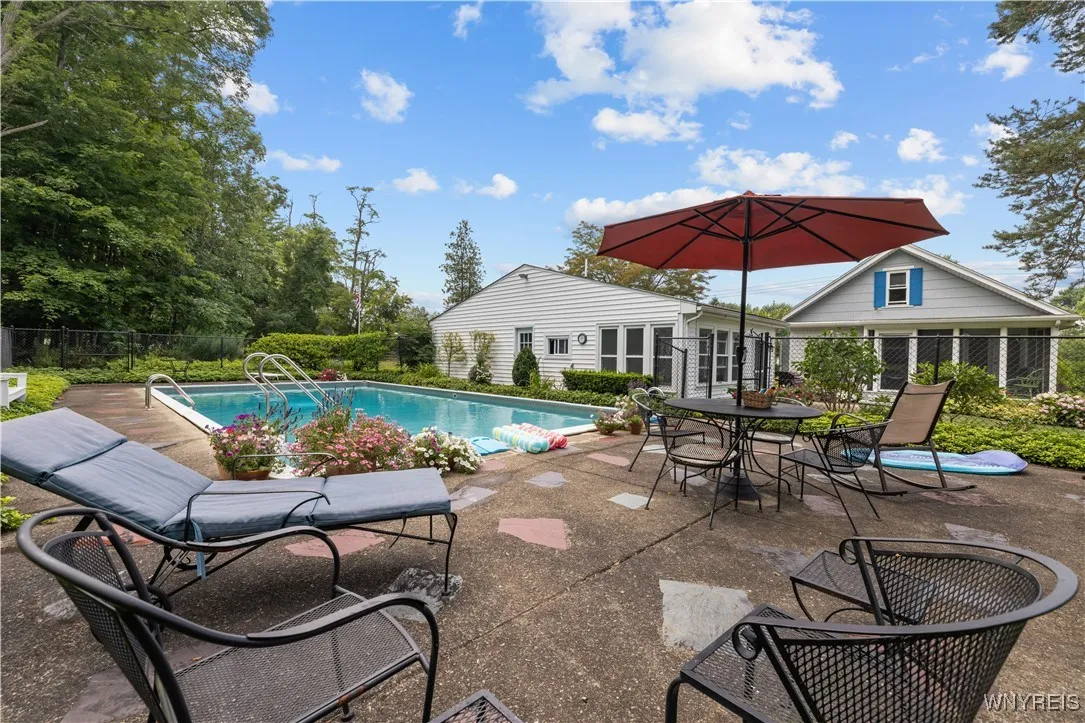 7173 Erie Road, Evans, New York 14047, Evans, New York 14047, 3 Bedrooms Bedrooms, 8 Rooms Rooms,3 BathroomsBathrooms,Residential,Closed,7173 Erie Road, Evans, New York 14047,0,B1629164