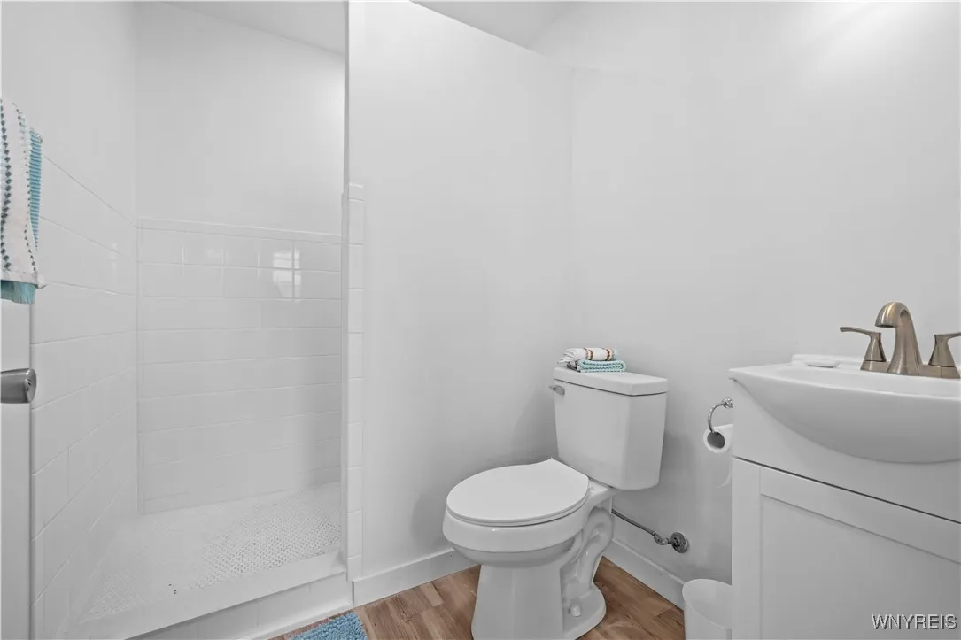 7173 Erie Road, Evans, New York 14047, Evans, New York 14047, 3 Bedrooms Bedrooms, 8 Rooms Rooms,3 BathroomsBathrooms,Residential,Closed,7173 Erie Road, Evans, New York 14047,0,B1629164