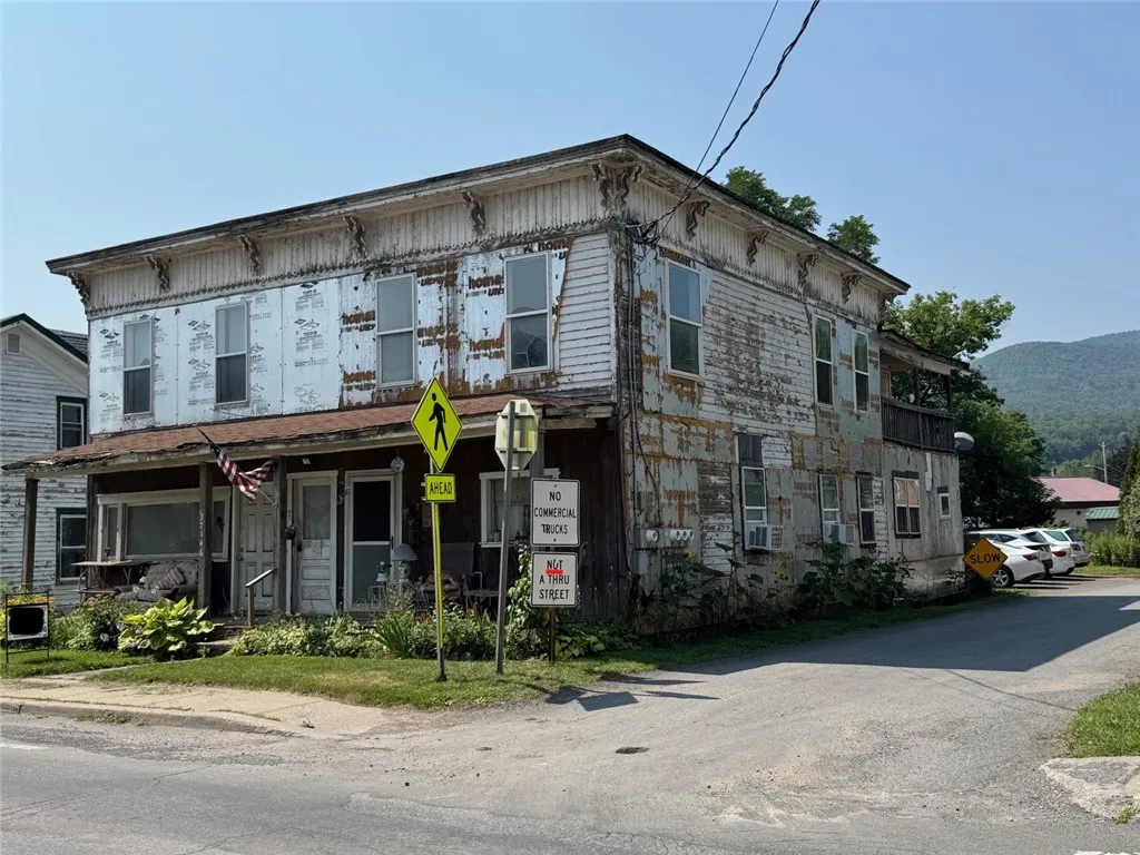 37146 State Highway 23, Roxbury, New York 12474, Roxbury, New York 12474, 7 Bedrooms Bedrooms, ,4 BathroomsBathrooms,Residential,Closed,37146 State Highway 23, Roxbury, New York 12474,0,R1628508