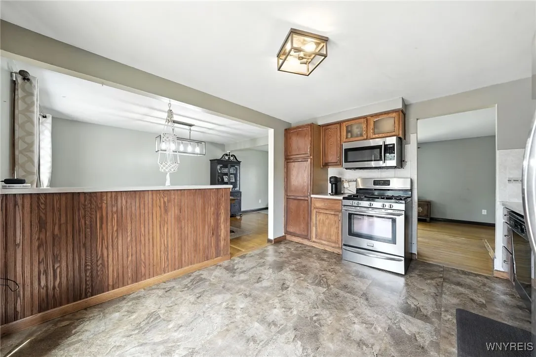 271 Nagel Drive, Cheektowaga, New York 14225, Cheektowaga, New York 14225, 3 Bedrooms Bedrooms, 10 Rooms Rooms,1 BathroomBathrooms,Residential,Closed,271 Nagel Drive, Cheektowaga, New York 14225,0,B1629463