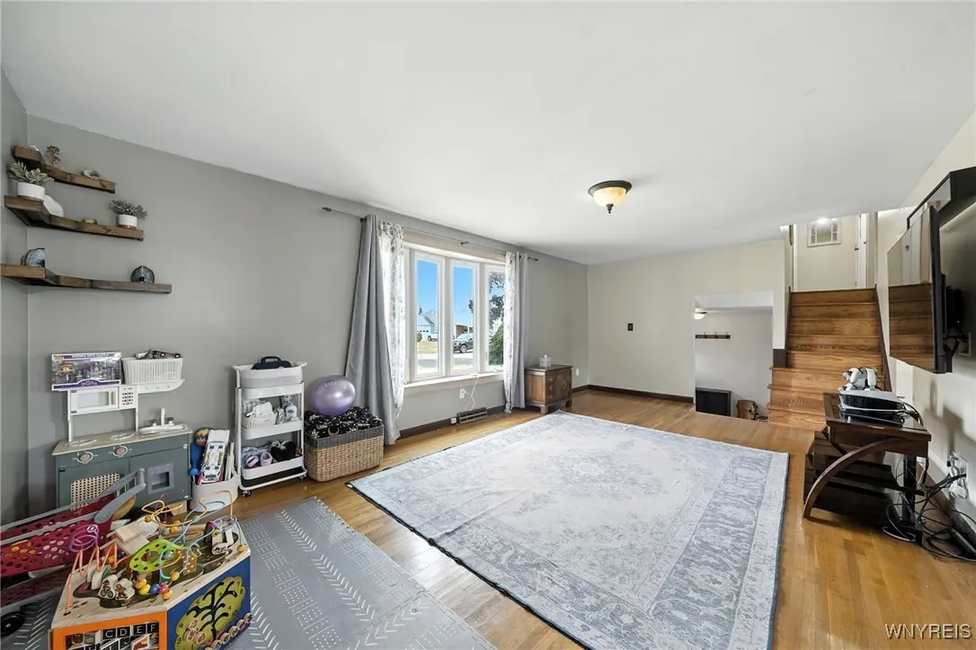 271 Nagel Drive, Cheektowaga, New York 14225, Cheektowaga, New York 14225, 3 Bedrooms Bedrooms, 10 Rooms Rooms,1 BathroomBathrooms,Residential,Closed,271 Nagel Drive, Cheektowaga, New York 14225,0,B1629463