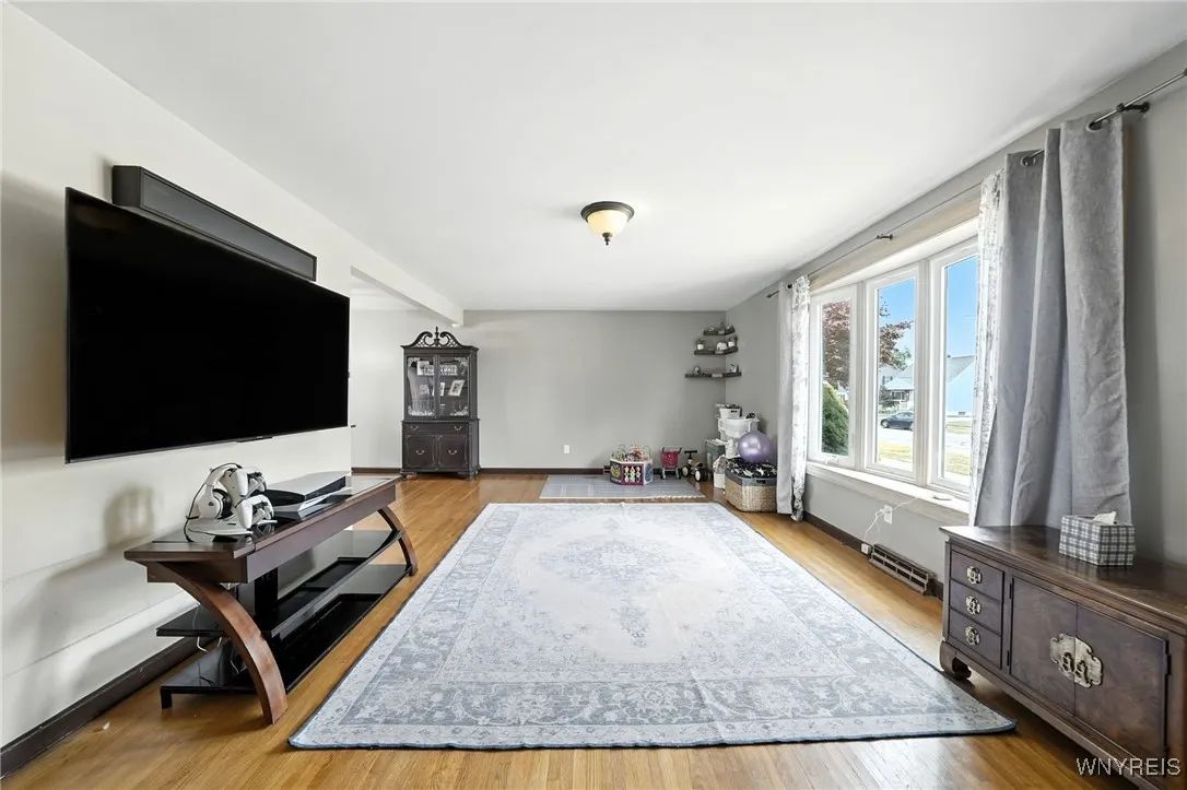271 Nagel Drive, Cheektowaga, New York 14225, Cheektowaga, New York 14225, 3 Bedrooms Bedrooms, 10 Rooms Rooms,1 BathroomBathrooms,Residential,Closed,271 Nagel Drive, Cheektowaga, New York 14225,0,B1629463