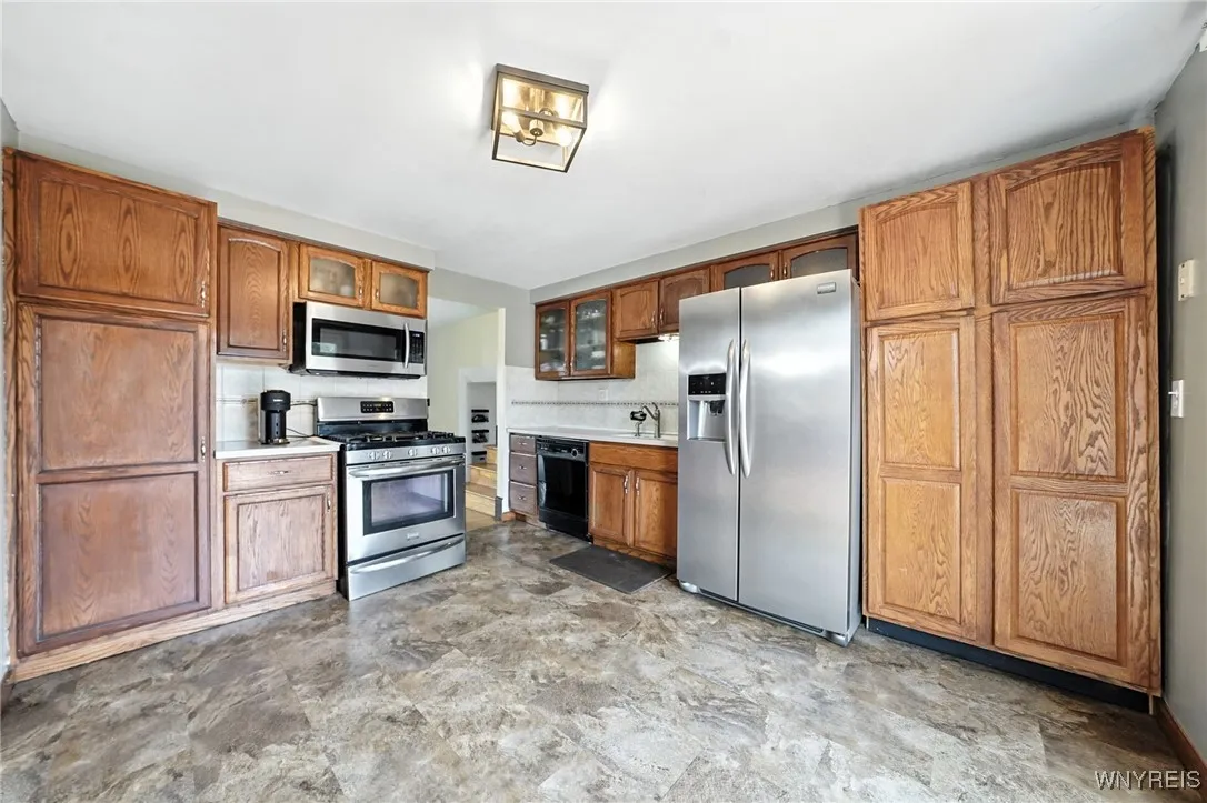 271 Nagel Drive, Cheektowaga, New York 14225, Cheektowaga, New York 14225, 3 Bedrooms Bedrooms, 10 Rooms Rooms,1 BathroomBathrooms,Residential,Closed,271 Nagel Drive, Cheektowaga, New York 14225,0,B1629463