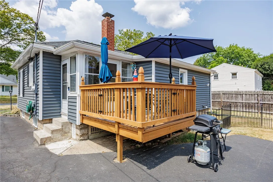 96 Ridgecrest Road, Greece, New York 14626, Greece, New York 14626, 2 Bedrooms Bedrooms, 5 Rooms Rooms,1 BathroomBathrooms,Residential,Closed,96 Ridgecrest Road, Greece, New York 14626,0,R1629399