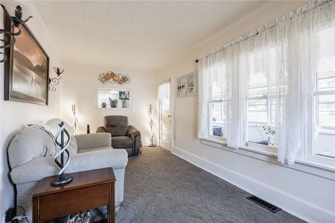 96 Ridgecrest Road, Greece, New York 14626, Greece, New York 14626, 2 Bedrooms Bedrooms, 5 Rooms Rooms,1 BathroomBathrooms,Residential,Closed,96 Ridgecrest Road, Greece, New York 14626,0,R1629399