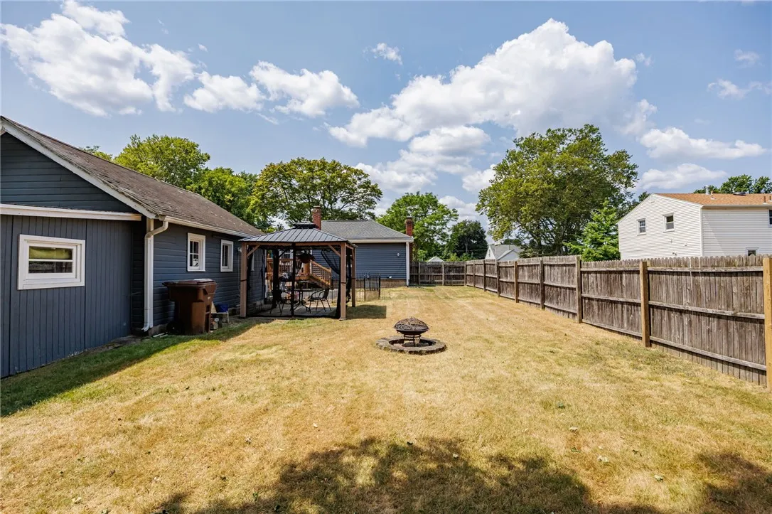 96 Ridgecrest Road, Greece, New York 14626, Greece, New York 14626, 2 Bedrooms Bedrooms, 5 Rooms Rooms,1 BathroomBathrooms,Residential,Closed,96 Ridgecrest Road, Greece, New York 14626,0,R1629399