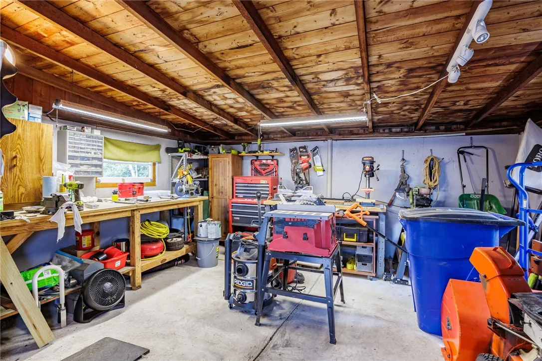 96 Ridgecrest Road, Greece, New York 14626, Greece, New York 14626, 2 Bedrooms Bedrooms, 5 Rooms Rooms,1 BathroomBathrooms,Residential,Closed,96 Ridgecrest Road, Greece, New York 14626,0,R1629399