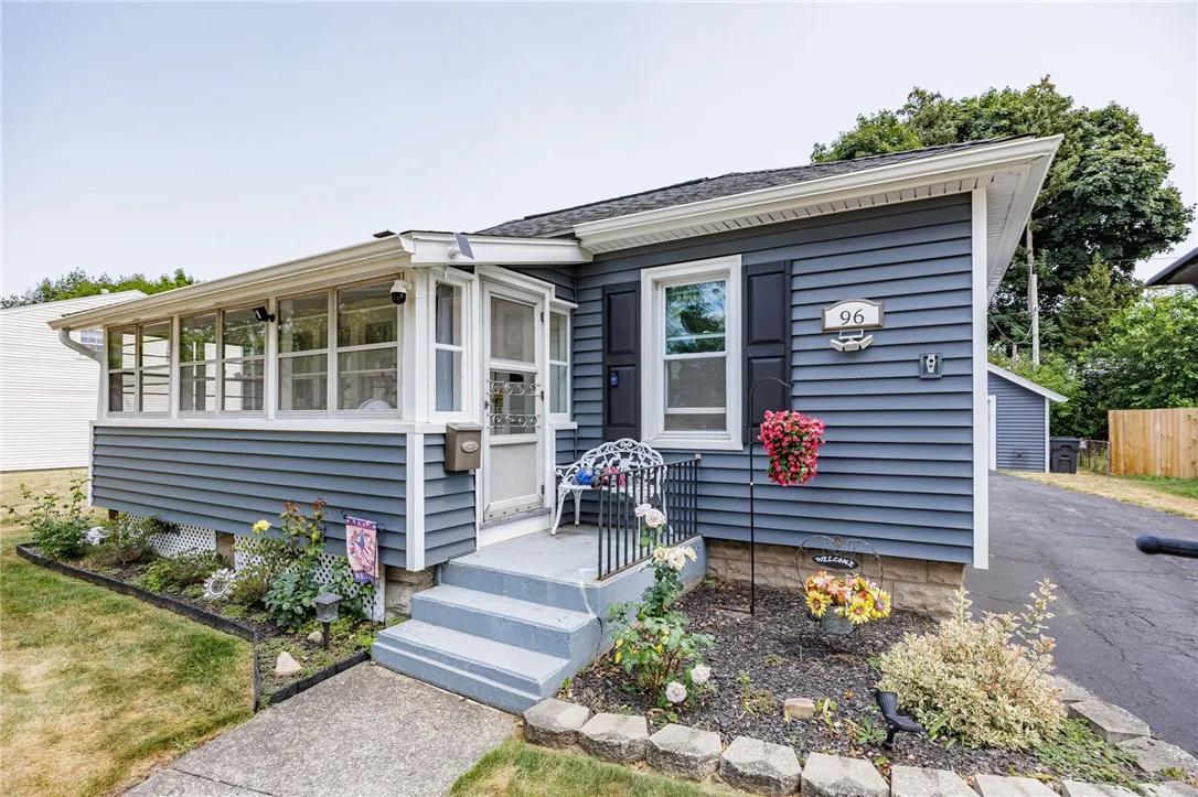 96 Ridgecrest Road, Greece, New York 14626, Greece, New York 14626, 2 Bedrooms Bedrooms, 5 Rooms Rooms,1 BathroomBathrooms,Residential,Closed,96 Ridgecrest Road, Greece, New York 14626,0,R1629399