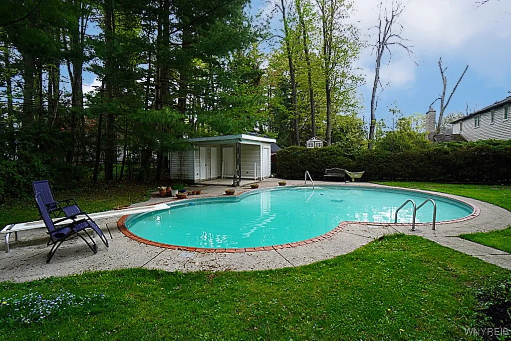 104 Deer Run, Amherst, New York 14221, Amherst, New York 14221, 5 Bedrooms Bedrooms, 10 Rooms Rooms,2 BathroomsBathrooms,Residential,Closed,104 Deer Run, Amherst, New York 14221,0,B1628940