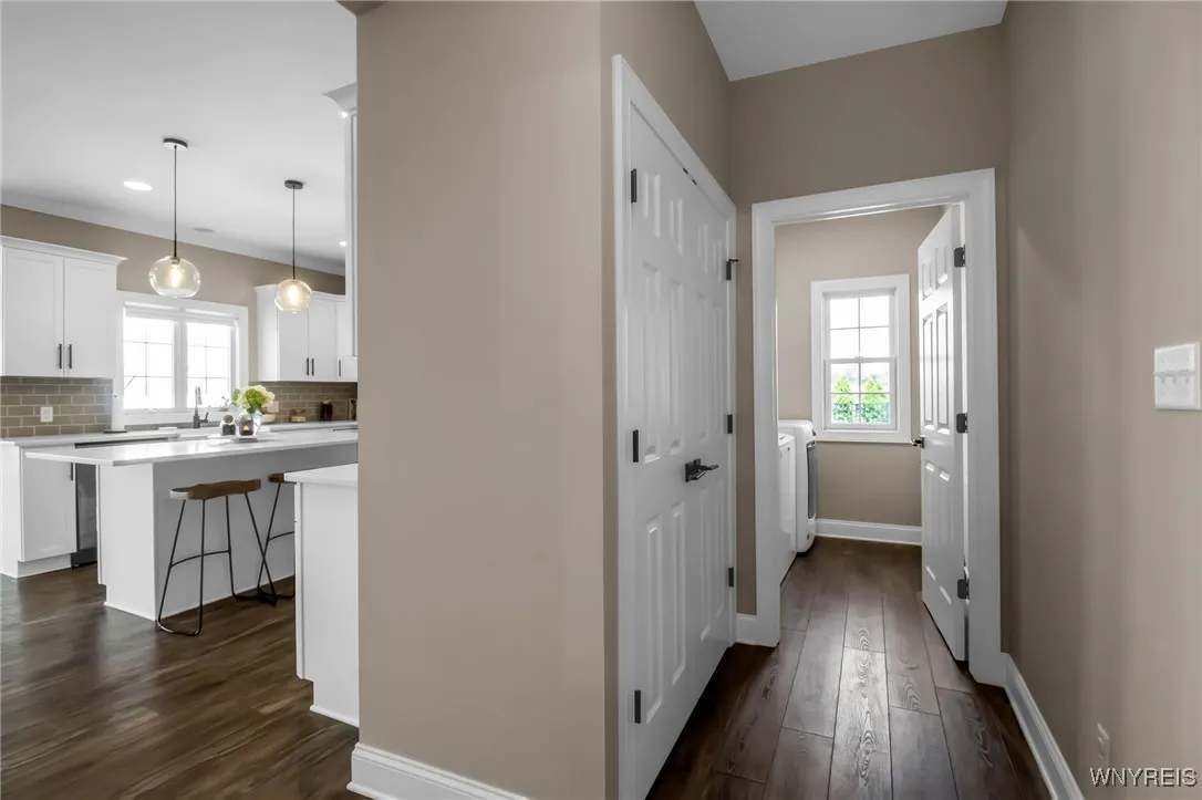 3320 Colleen, Wheatfield, New York 14132, Wheatfield, New York 14132, 3 Bedrooms Bedrooms, 9 Rooms Rooms,2 BathroomsBathrooms,Residential,For Sale,3320 Colleen, Wheatfield, New York 14132,B1629438