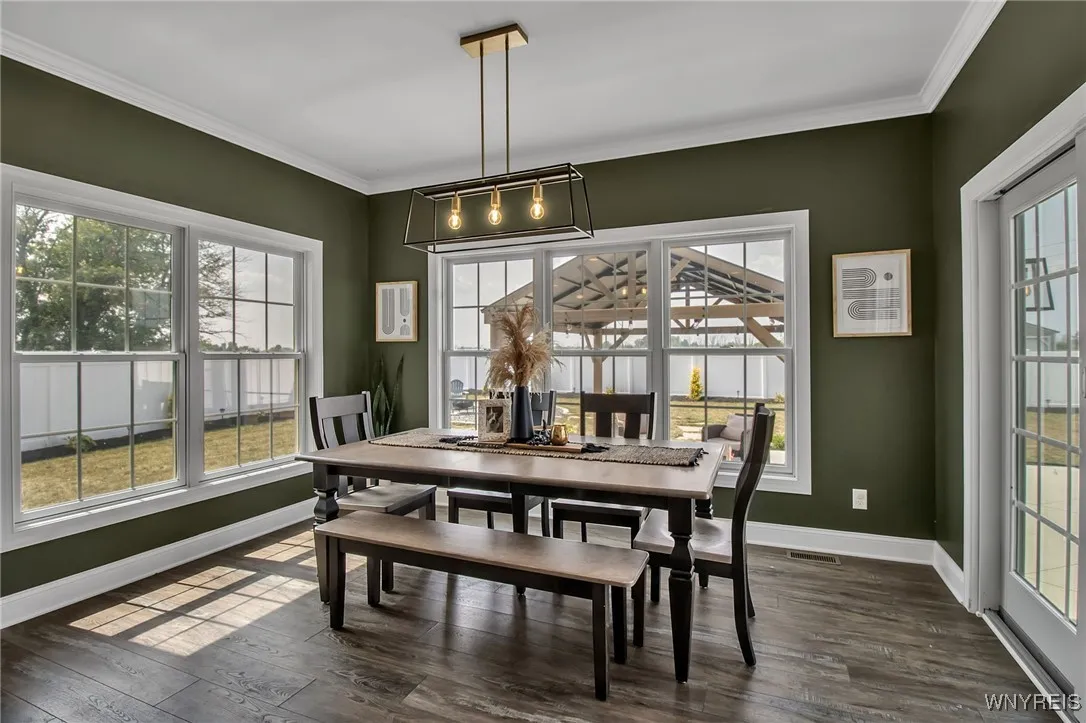 3320 Colleen, Wheatfield, New York 14132, Wheatfield, New York 14132, 3 Bedrooms Bedrooms, 9 Rooms Rooms,2 BathroomsBathrooms,Residential,For Sale,3320 Colleen, Wheatfield, New York 14132,B1629438