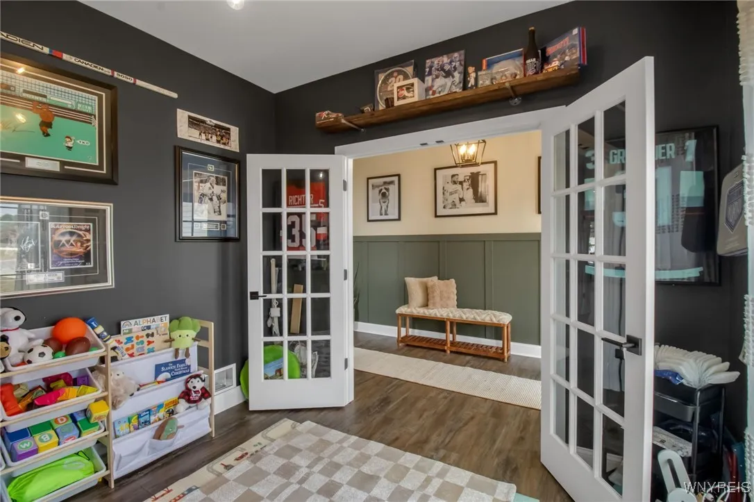 3320 Colleen, Wheatfield, New York 14132, Wheatfield, New York 14132, 3 Bedrooms Bedrooms, 9 Rooms Rooms,2 BathroomsBathrooms,Residential,For Sale,3320 Colleen, Wheatfield, New York 14132,B1629438
