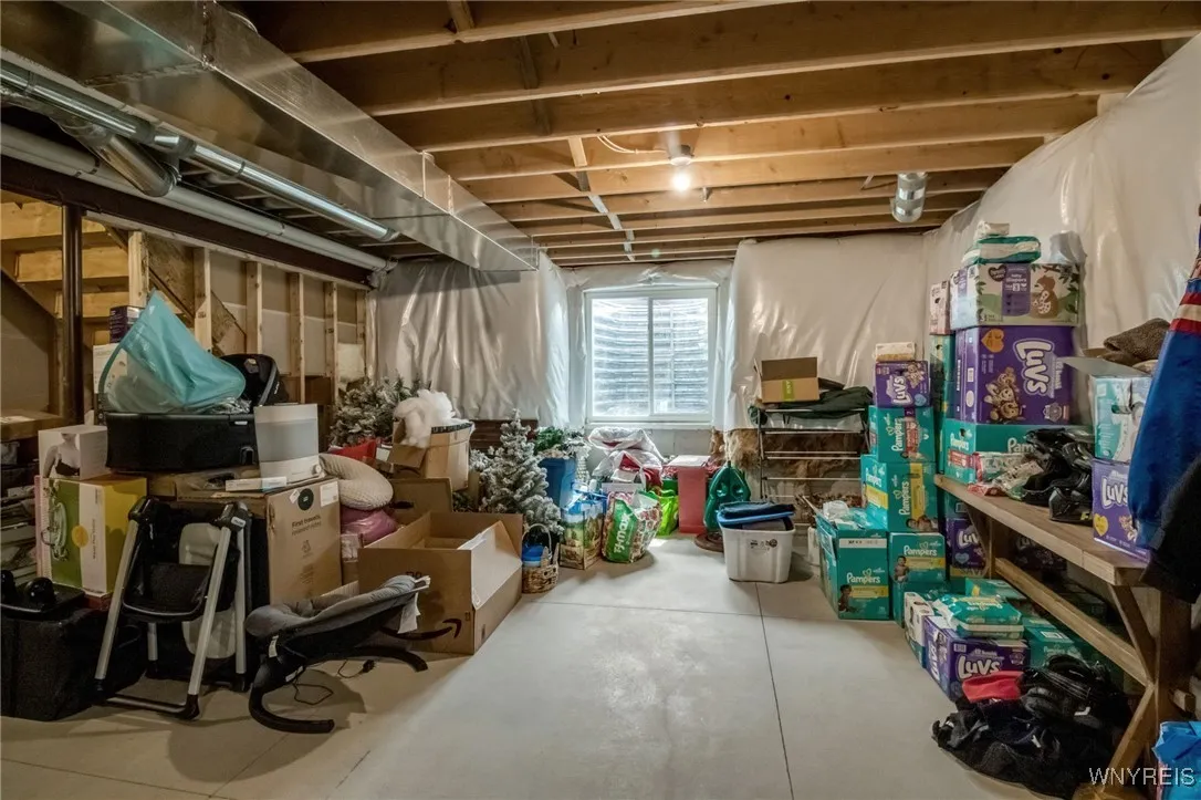 3320 Colleen, Wheatfield, New York 14132, Wheatfield, New York 14132, 3 Bedrooms Bedrooms, 9 Rooms Rooms,2 BathroomsBathrooms,Residential,For Sale,3320 Colleen, Wheatfield, New York 14132,B1629438