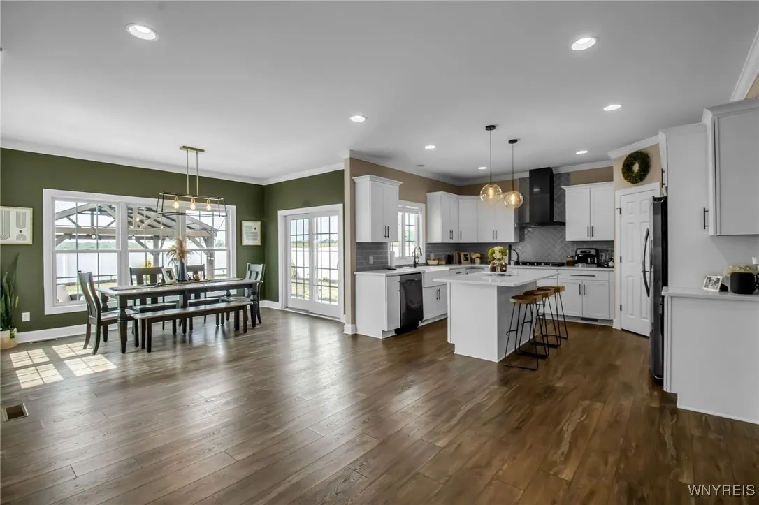 3320 Colleen, Wheatfield, New York 14132, Wheatfield, New York 14132, 3 Bedrooms Bedrooms, 9 Rooms Rooms,2 BathroomsBathrooms,Residential,For Sale,3320 Colleen, Wheatfield, New York 14132,B1629438