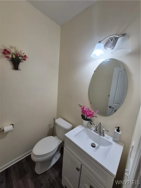 4016 Connors, Hamburg, New York 14219, Hamburg, New York 14219, 3 Bedrooms Bedrooms, 11 Rooms Rooms,2 BathroomsBathrooms,Residential,Closed,4016 Connors, Hamburg, New York 14219,0,B1629531