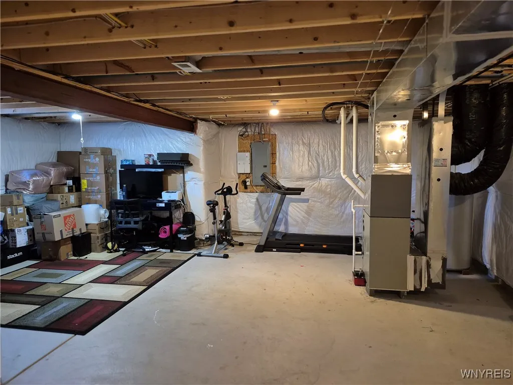 4016 Connors, Hamburg, New York 14219, Hamburg, New York 14219, 3 Bedrooms Bedrooms, 11 Rooms Rooms,2 BathroomsBathrooms,Residential,Closed,4016 Connors, Hamburg, New York 14219,0,B1629531