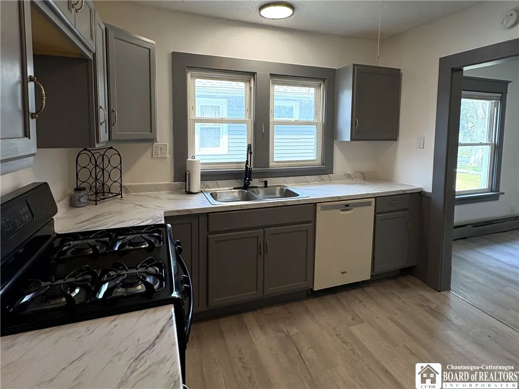 169 Rumbold Avenue, North Tonawanda, New York 1412, North Tonawanda, New York 14120, 2 Bedrooms Bedrooms, 6 Rooms Rooms,1 BathroomBathrooms,Residential,Closed,169 Rumbold Avenue, North Tonawanda, New York 1412,0,R1628863