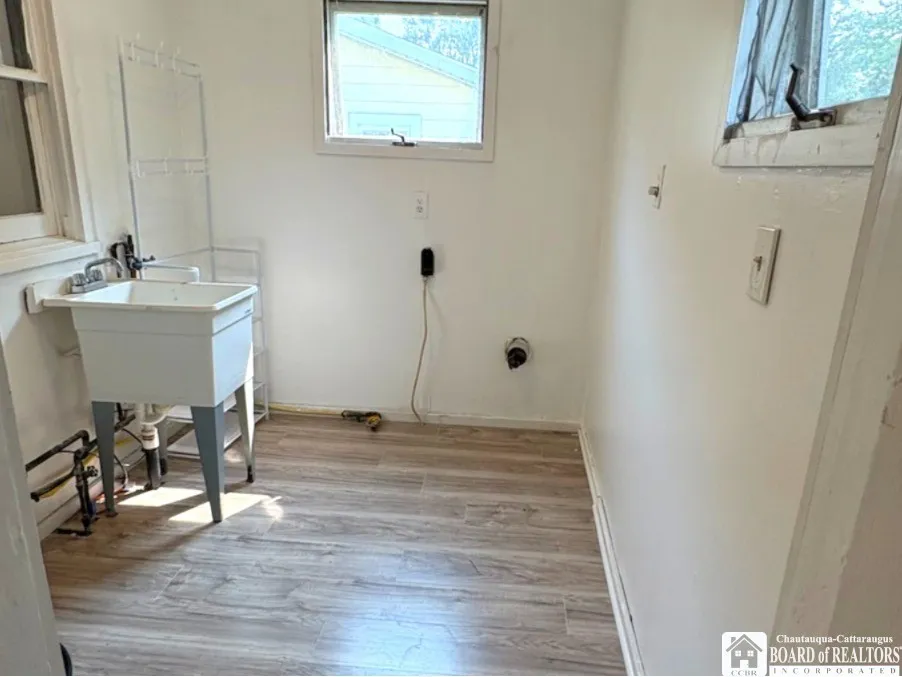 169 Rumbold Avenue, North Tonawanda, New York 1412, North Tonawanda, New York 14120, 2 Bedrooms Bedrooms, 6 Rooms Rooms,1 BathroomBathrooms,Residential,Closed,169 Rumbold Avenue, North Tonawanda, New York 1412,0,R1628863