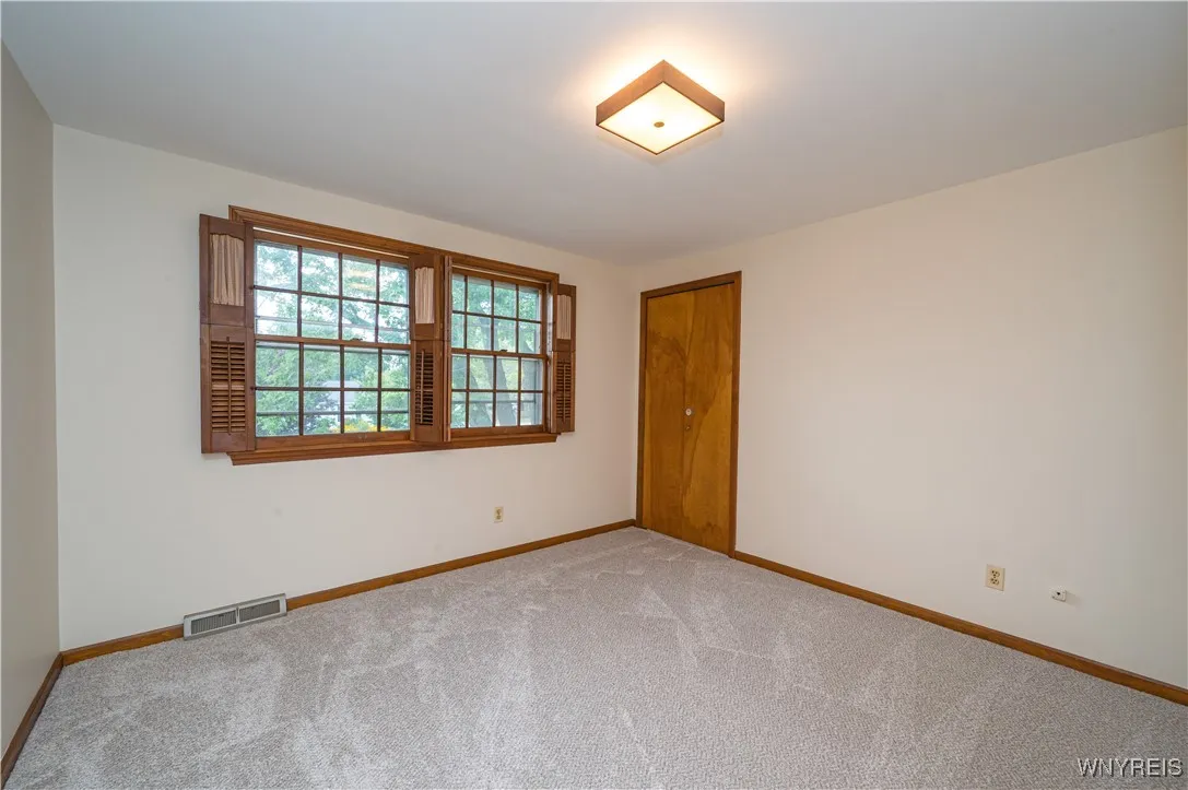 54 Willowgrove East, Tonawanda, New York 14150, Tonawanda, New York 14150, 4 Bedrooms Bedrooms, 9 Rooms Rooms,2 BathroomsBathrooms,Residential,Closed,54 Willowgrove East, Tonawanda, New York 14150,0,B1629182