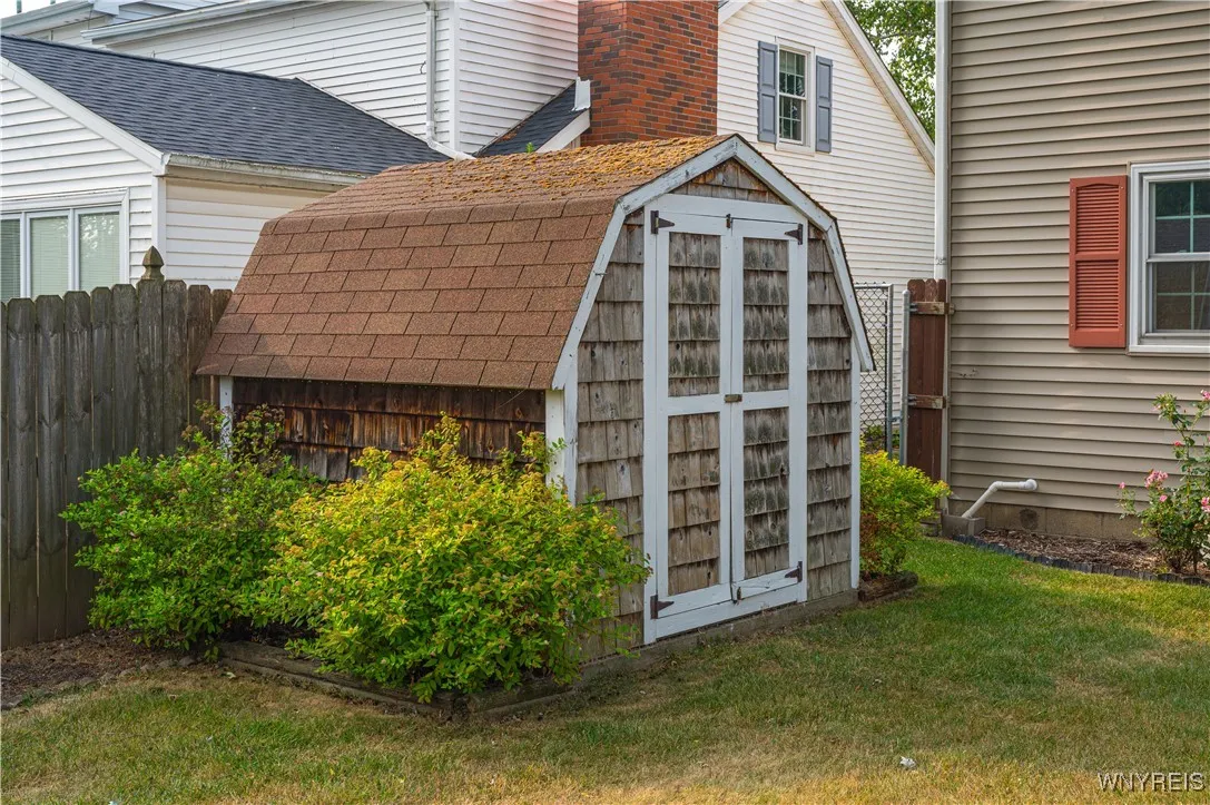 54 Willowgrove East, Tonawanda, New York 14150, Tonawanda, New York 14150, 4 Bedrooms Bedrooms, 9 Rooms Rooms,2 BathroomsBathrooms,Residential,Closed,54 Willowgrove East, Tonawanda, New York 14150,0,B1629182