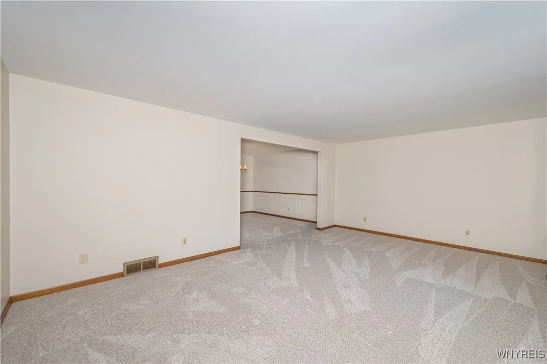 54 Willowgrove East, Tonawanda, New York 14150, Tonawanda, New York 14150, 4 Bedrooms Bedrooms, 9 Rooms Rooms,2 BathroomsBathrooms,Residential,Closed,54 Willowgrove East, Tonawanda, New York 14150,0,B1629182
