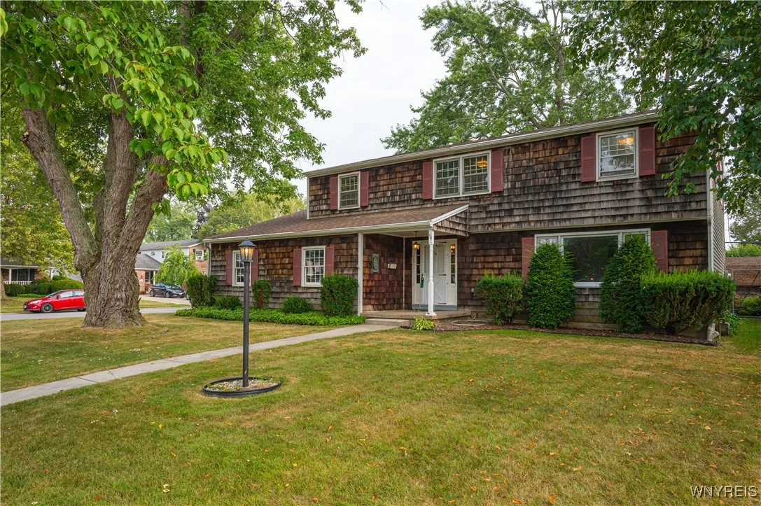 54 Willowgrove East, Tonawanda, New York 14150, Tonawanda, New York 14150, 4 Bedrooms Bedrooms, 9 Rooms Rooms,2 BathroomsBathrooms,Residential,Closed,54 Willowgrove East, Tonawanda, New York 14150,0,B1629182