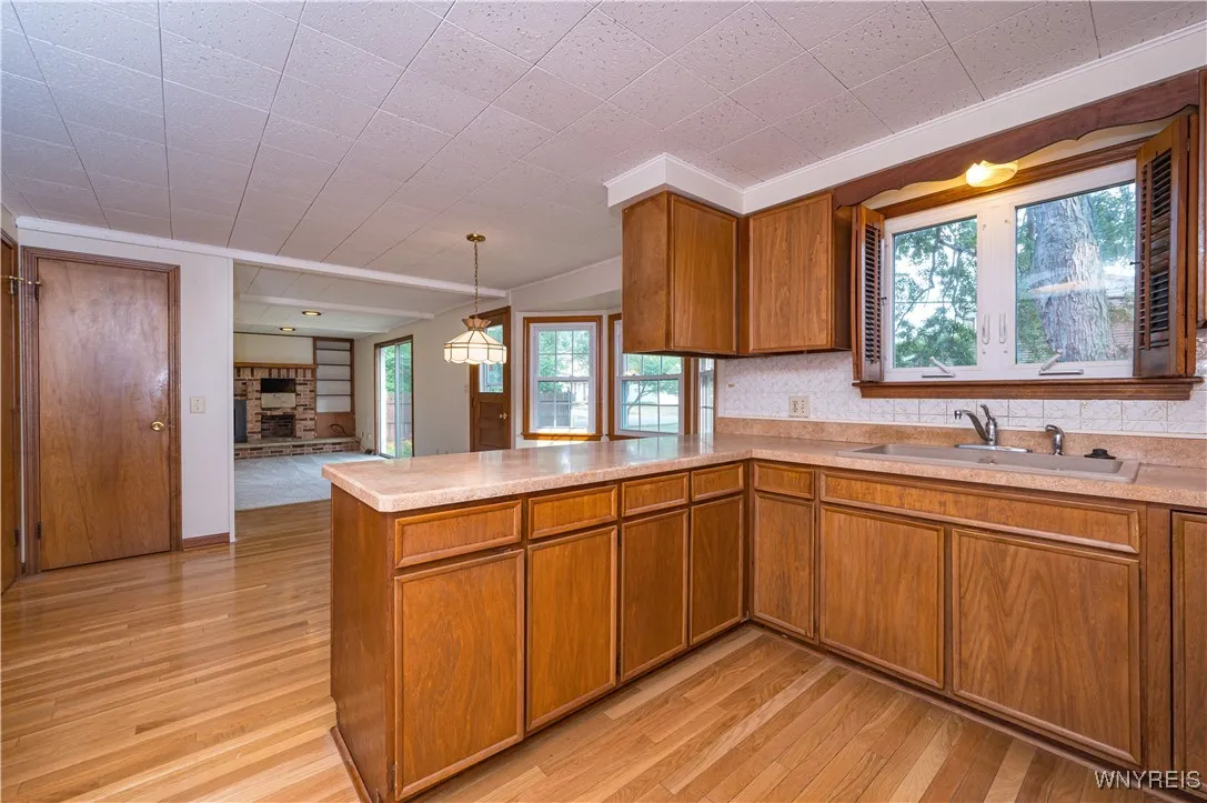 54 Willowgrove East, Tonawanda, New York 14150, Tonawanda, New York 14150, 4 Bedrooms Bedrooms, 9 Rooms Rooms,2 BathroomsBathrooms,Residential,Closed,54 Willowgrove East, Tonawanda, New York 14150,0,B1629182