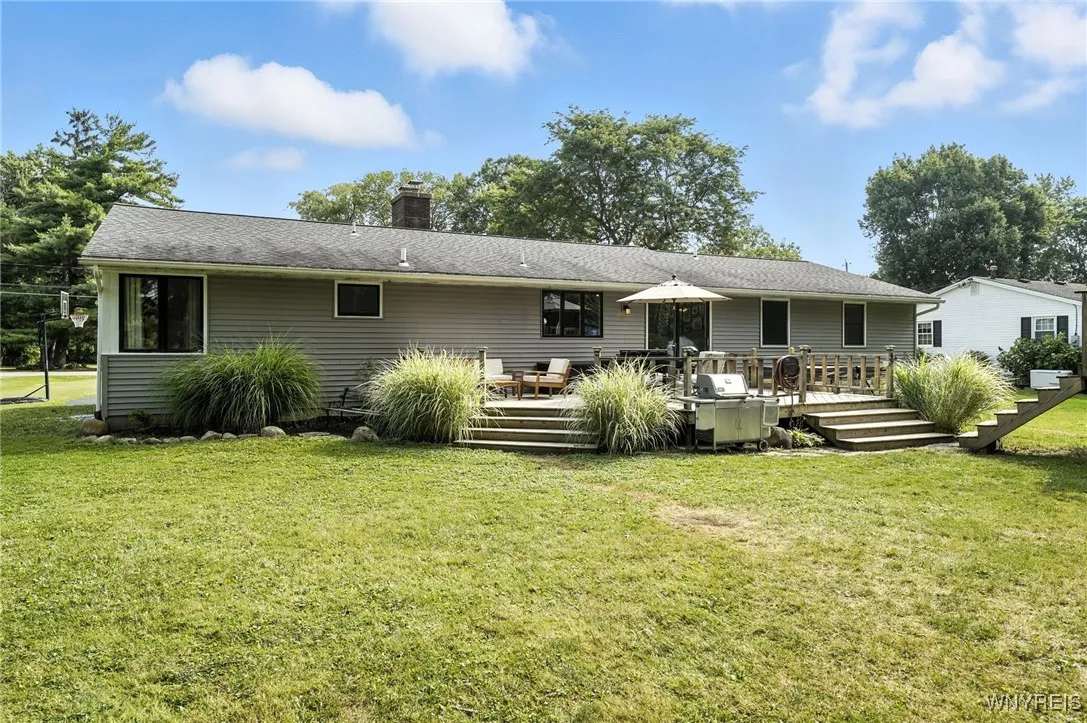 5468 Irish Road, Pendleton, New York 14120, Pendleton, New York 14120, 4 Bedrooms Bedrooms, 7 Rooms Rooms,2 BathroomsBathrooms,Residential,Closed,5468 Irish Road, Pendleton, New York 14120,0,B1629448