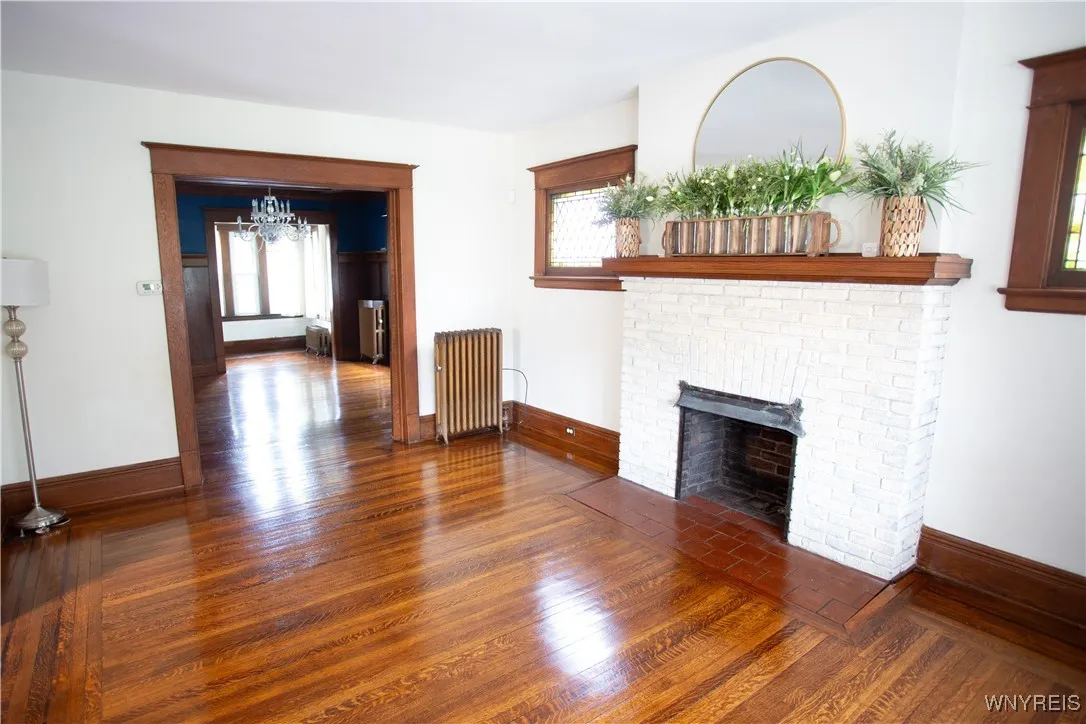 72 University Avenue, Buffalo, New York 14214, Buffalo, New York 14214, 4 Bedrooms Bedrooms, 9 Rooms Rooms,2 BathroomsBathrooms,Residential,For Sale,72 University Avenue, Buffalo, New York 14214,B1627247