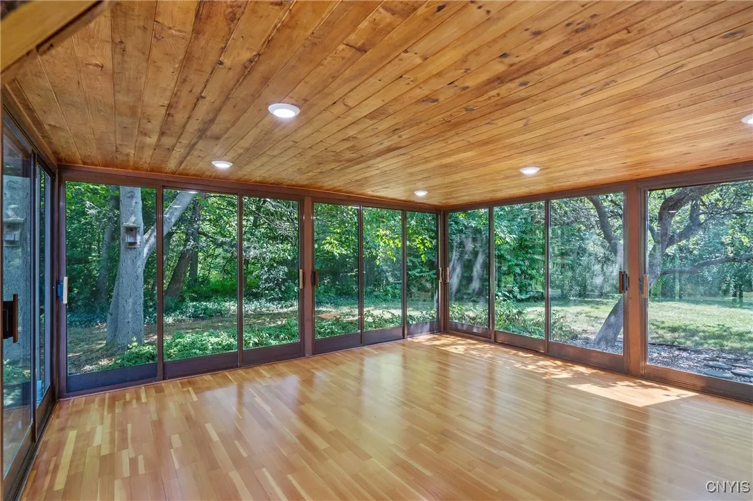60 Edwards Circle, Oswego, New York 13126, Oswego, New York 13126, 4 Bedrooms Bedrooms, 9 Rooms Rooms,3 BathroomsBathrooms,Residential,Closed,60 Edwards Circle, Oswego, New York 13126,0,S1629543