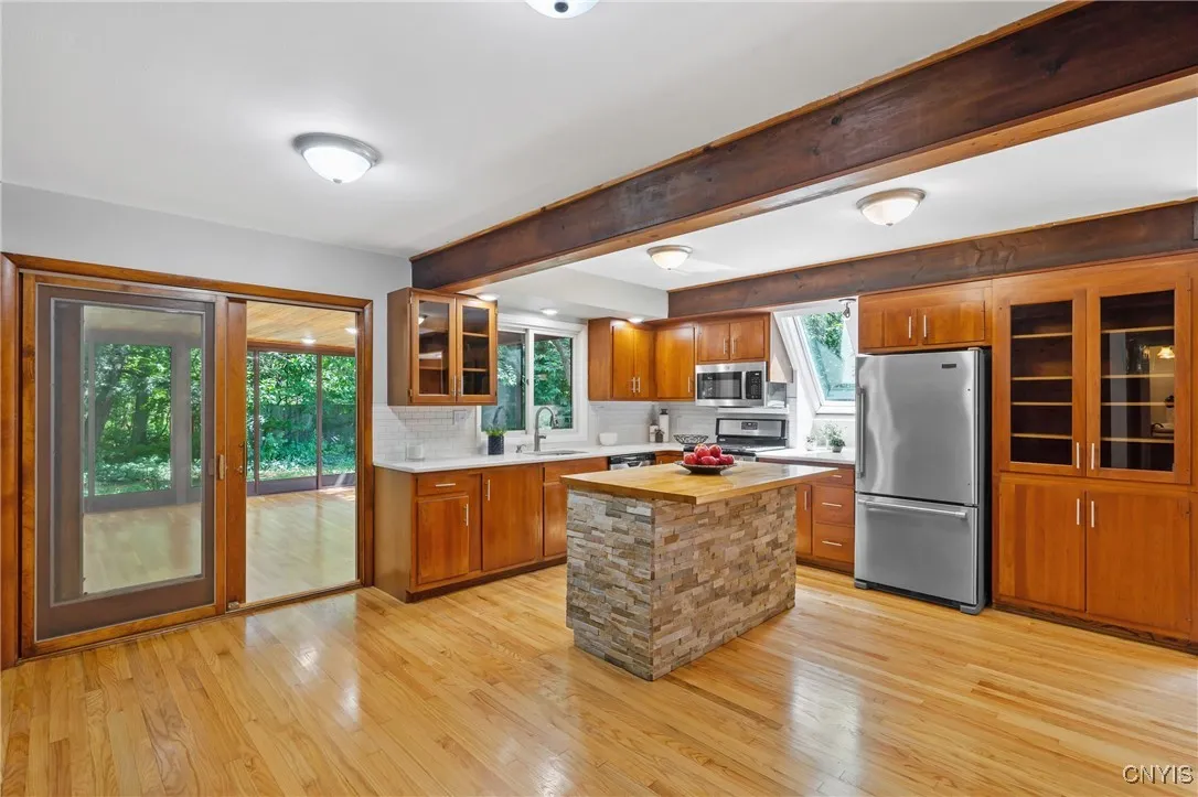 60 Edwards Circle, Oswego, New York 13126, Oswego, New York 13126, 4 Bedrooms Bedrooms, 9 Rooms Rooms,3 BathroomsBathrooms,Residential,Closed,60 Edwards Circle, Oswego, New York 13126,0,S1629543