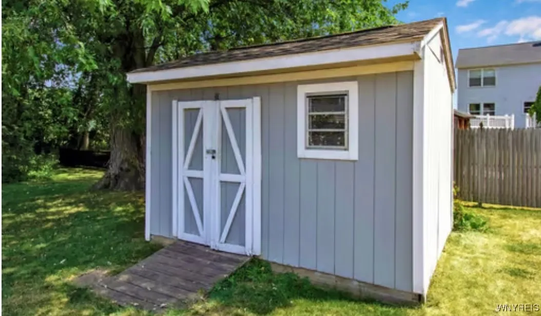 205 Warren Avenue, West Seneca, New York 14224, West Seneca, New York 14224, 3 Bedrooms Bedrooms, 7 Rooms Rooms,1 BathroomBathrooms,Residential,Closed,205 Warren Avenue, West Seneca, New York 14224,0,B1626909