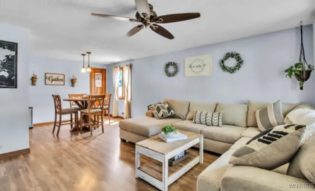 205 Warren Avenue, West Seneca, New York 14224, West Seneca, New York 14224, 3 Bedrooms Bedrooms, 7 Rooms Rooms,1 BathroomBathrooms,Residential,Closed,205 Warren Avenue, West Seneca, New York 14224,0,B1626909