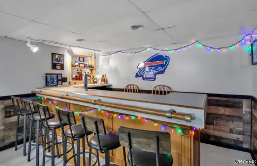 205 Warren Avenue, West Seneca, New York 14224, West Seneca, New York 14224, 3 Bedrooms Bedrooms, 7 Rooms Rooms,1 BathroomBathrooms,Residential,Closed,205 Warren Avenue, West Seneca, New York 14224,0,B1626909