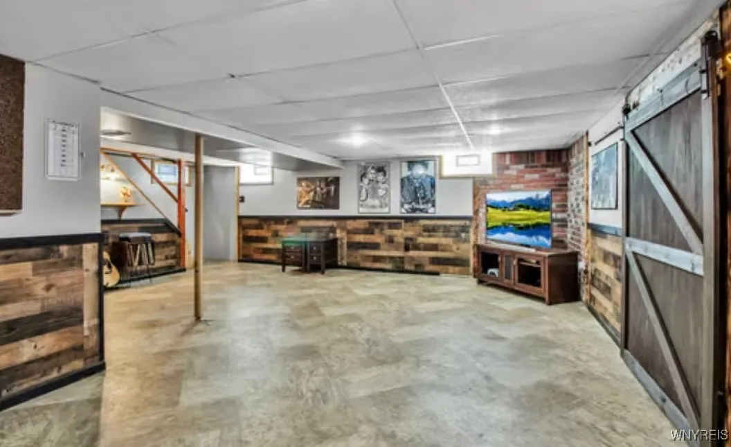 205 Warren Avenue, West Seneca, New York 14224, West Seneca, New York 14224, 3 Bedrooms Bedrooms, 7 Rooms Rooms,1 BathroomBathrooms,Residential,Closed,205 Warren Avenue, West Seneca, New York 14224,0,B1626909