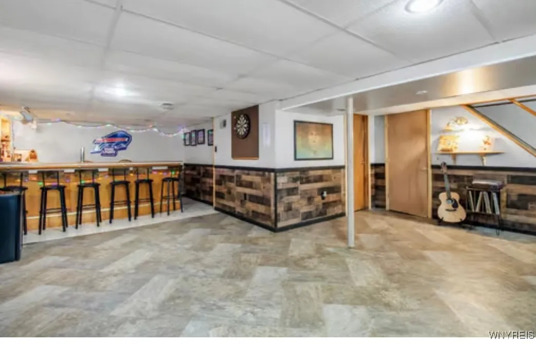 205 Warren Avenue, West Seneca, New York 14224, West Seneca, New York 14224, 3 Bedrooms Bedrooms, 7 Rooms Rooms,1 BathroomBathrooms,Residential,Closed,205 Warren Avenue, West Seneca, New York 14224,0,B1626909